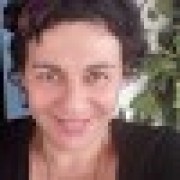 שירה אברמי - עובדת סוציאלית