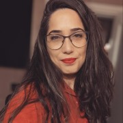 יולי קרביץ - עובדת סוציאלית