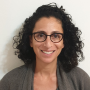 הדר נגה צרפתי - עובדת סוציאלית