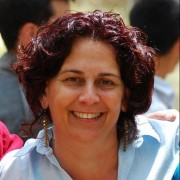 מיכל פרקל - עובדת סוציאלית