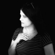 אורית קלופשטוק - עובדת סוציאלית