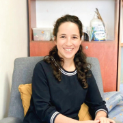 חן בכר - עובדת סוציאלית