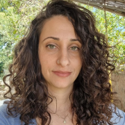 ליגל אבישי - עובדת סוציאלית