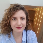 טל נוימן שחור - עובדת סוציאלית