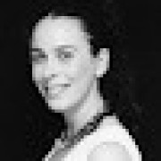 הדר אסידו - עובדת סוציאלית