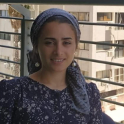 שיראל אזולאי - מוסמכת (M.A) בטיפול באמצעות אמנויות