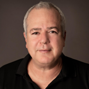 אופיר מגן - עובד סוציאלי