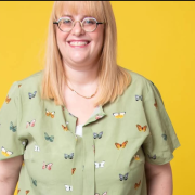 דנה וינגרטן - עובדת סוציאלית