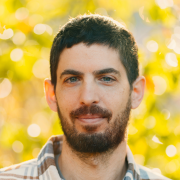 יונתן בר-לב - עובד סוציאלי